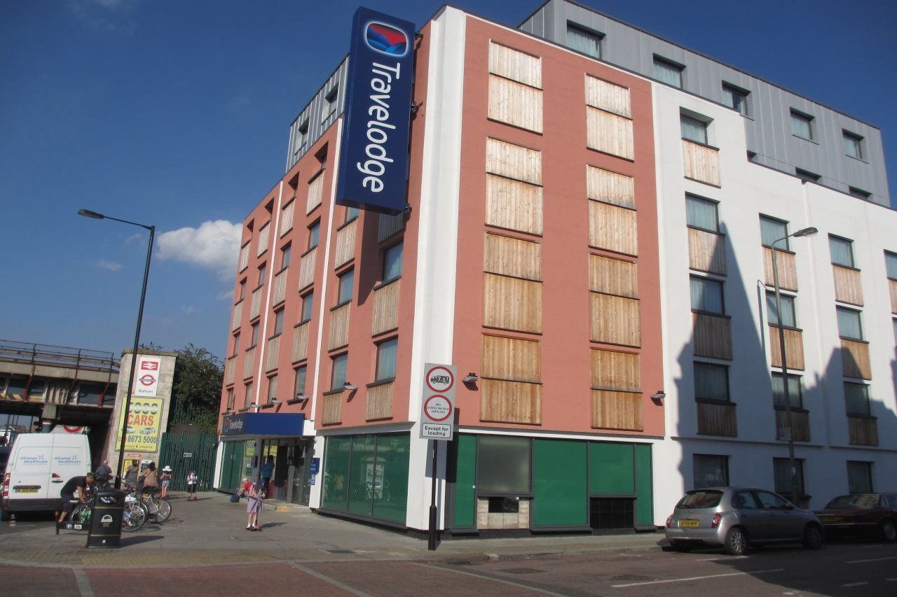 Travelodge London Balham Exterior photo